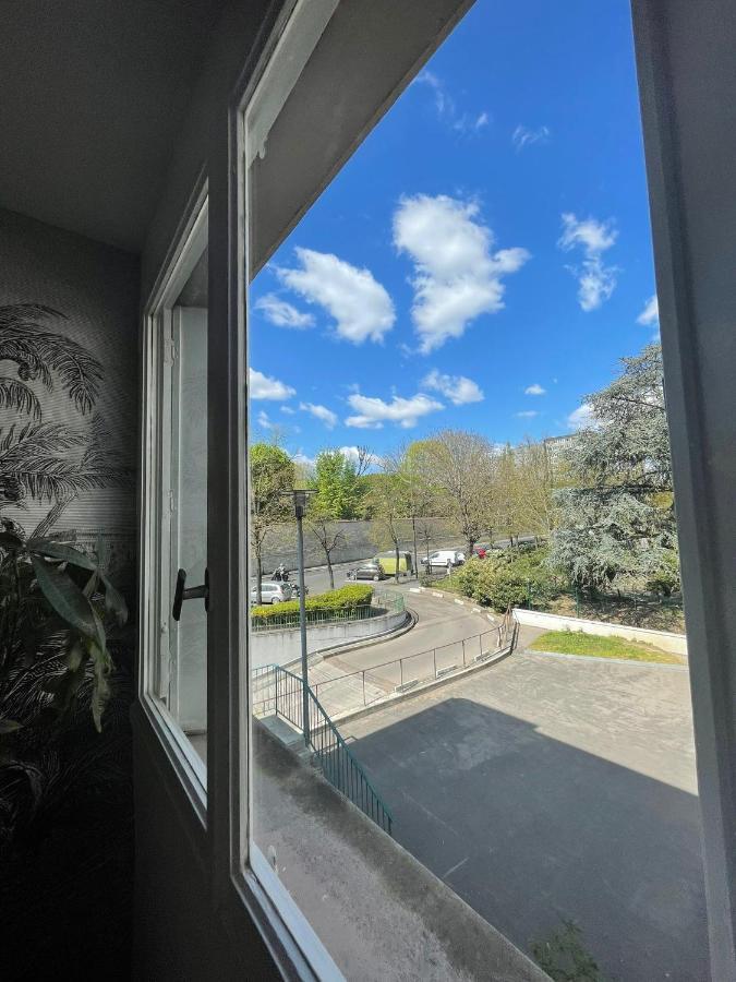Charming Parisian Home Away From Home In The Heart Of باريس المظهر الخارجي الصورة